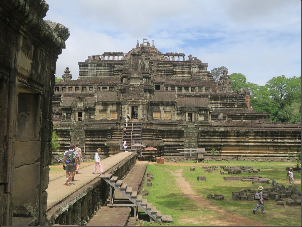 Le Baphuon