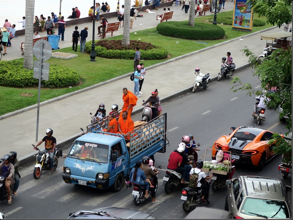 Dans les rues de Phnom Penh